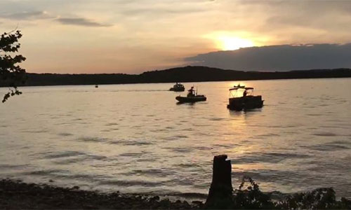 Once muertos en el naufragio de una embarcación turística en EEUU